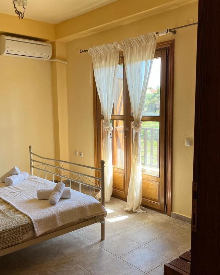 Guesthouse Kaliepia Ієрісос Екстер'єр фото