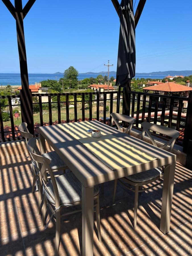 Guesthouse Kaliepia Ієрісос Екстер'єр фото