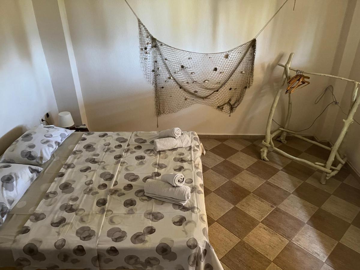 Guesthouse Kaliepia Ієрісос Екстер'єр фото